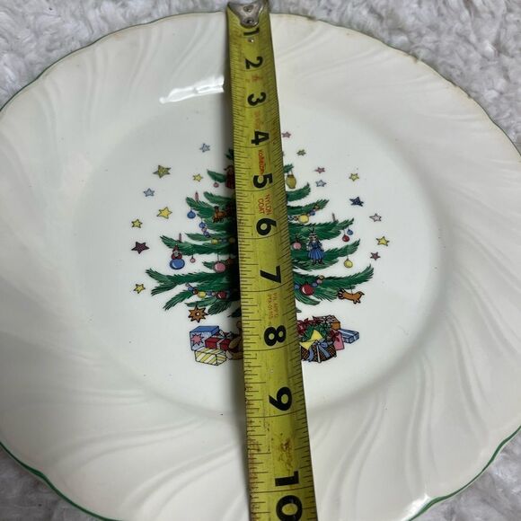 Niko Happy Holidays 1Dinner plate .oven ,microwave and dishwasher safe - Picture 7 of 11